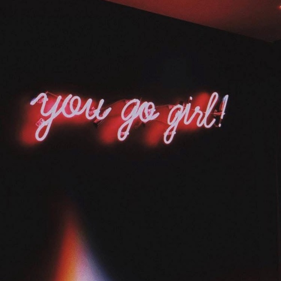 Meet your Posher, Angelica - Picture 1 of 1